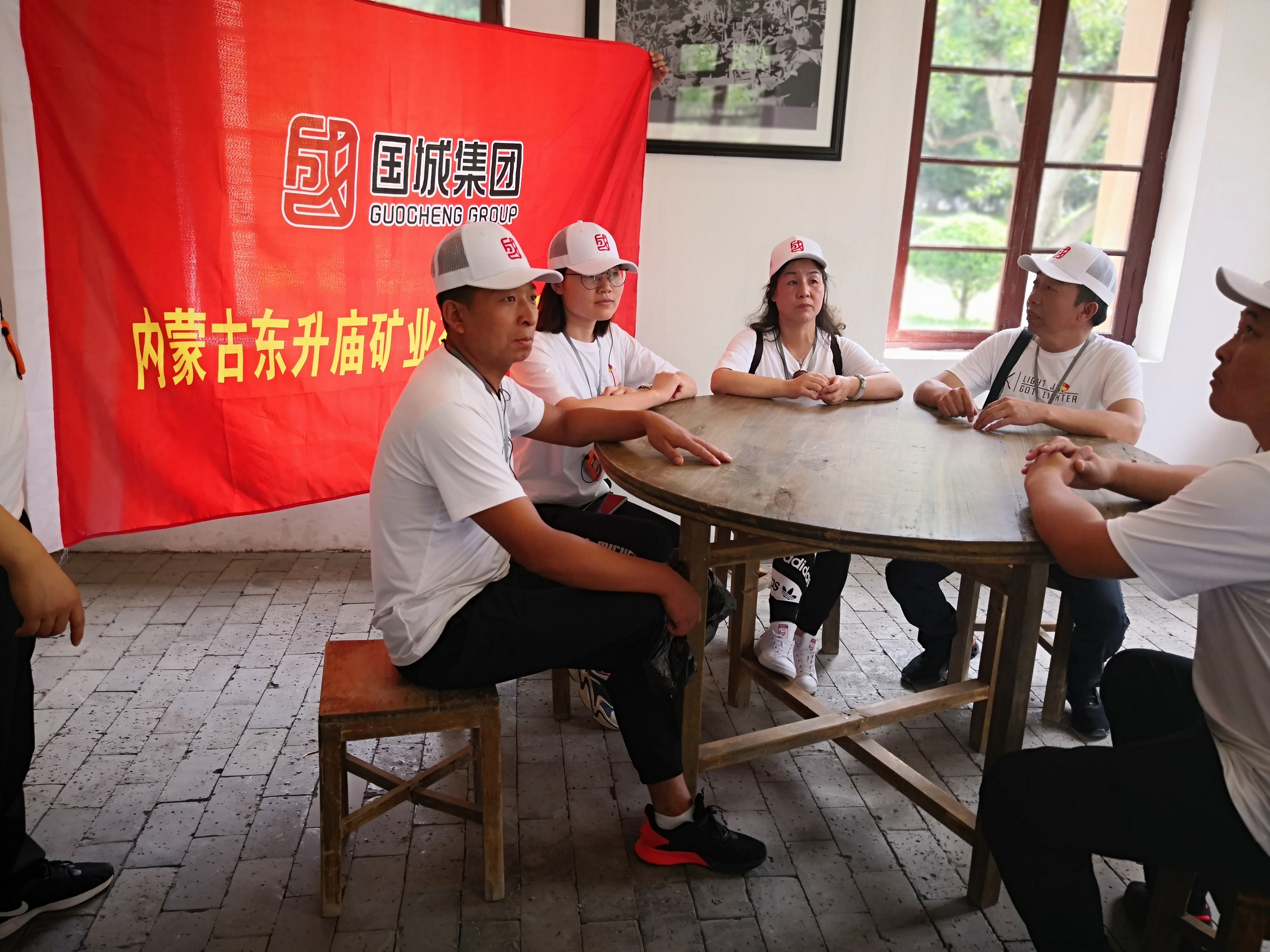 东矿公司开展“不忘初心铸党魂 · 凝心聚力营生长”七一系列运动_南宫娱乐（官网）